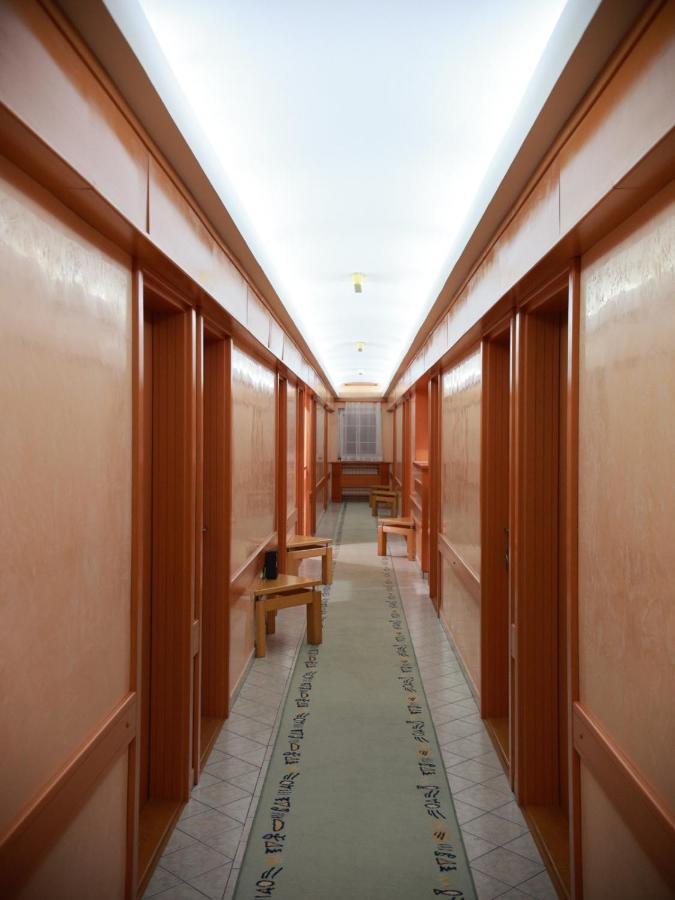 Hotel Lupus Novi Sad Luaran gambar